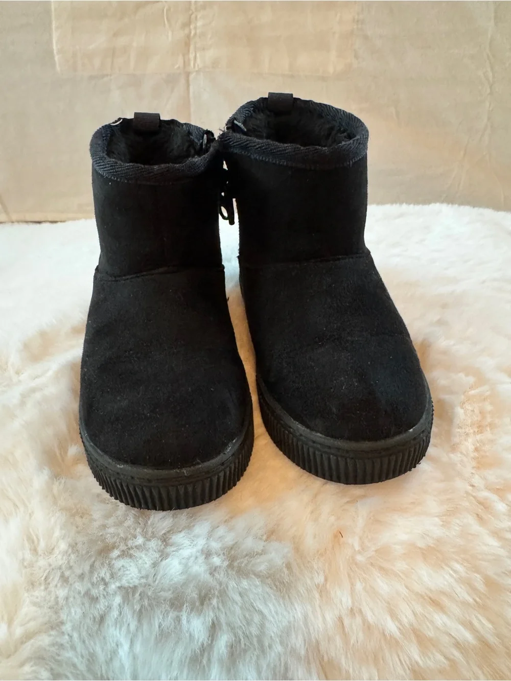 Cat and Jack “holland” Black Cozy Suede-Look Ankle Boots, Sz 8